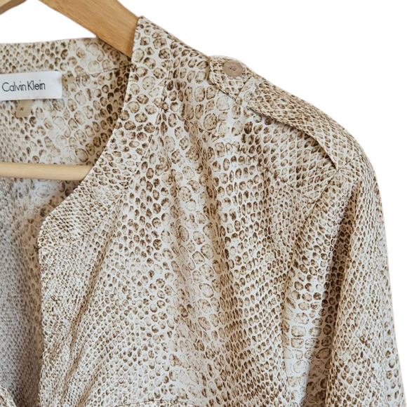 Calvin Klein XL Snake Print Roll Tab Sleeve Blouse Top Women’s Button Front - Picture 4 of 7
